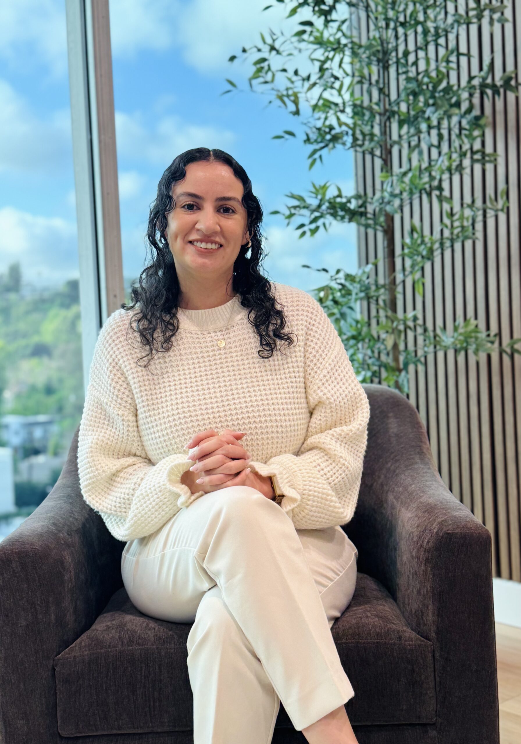 Estela Cabrera, LCSW. - Clinical Psychotherapist | MILIKA Center Therapy & Resilience